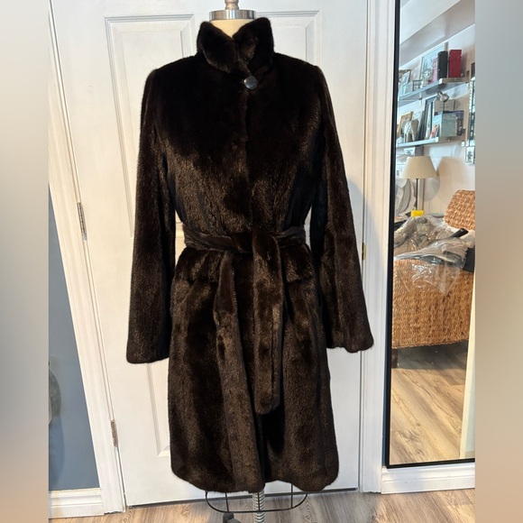 Jackets & Blazers - BLACKGLAMA Mink Fur Coat